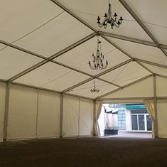 carpa-con-lamparas